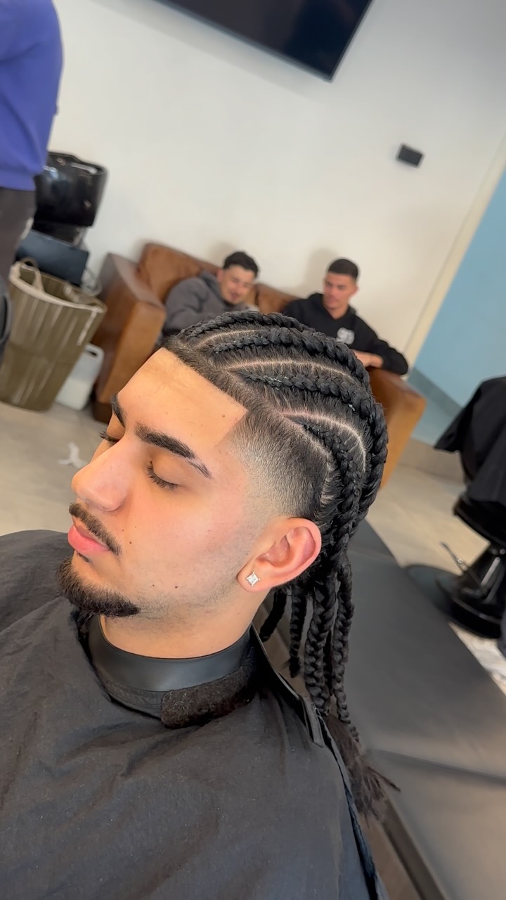 High taper haircut by Tate Cutz